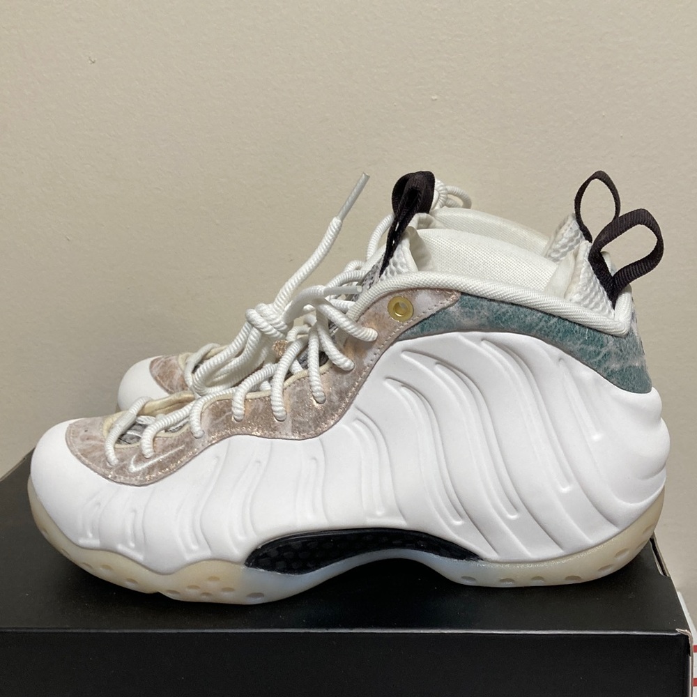 Nike Foamposite One Women’s Sneakers summit white, 7.5 NEW